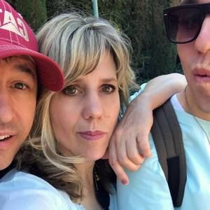 Meet your Posher, Hilary